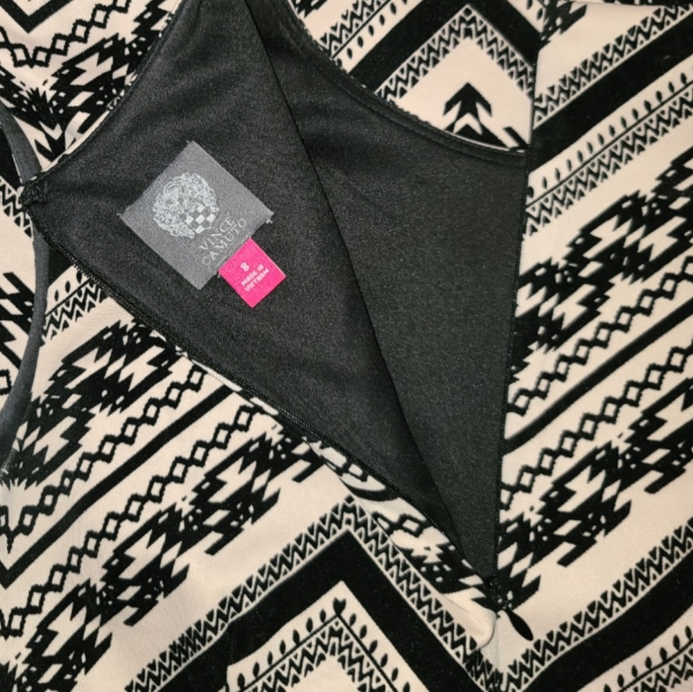 Vince Camuto Dress Size 8. Soft Pink With Black Velvet Chevron Pattern. - Picture 3 of 6